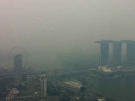 Haze hits unhealthy level in Singapore Talk Cock Sing Song