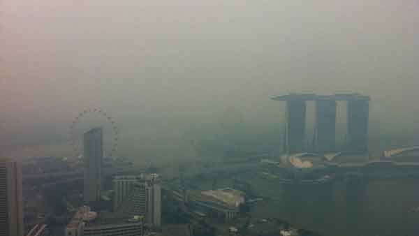 Haze hits unhealthy level in Singapore Talk Cock Sing Song