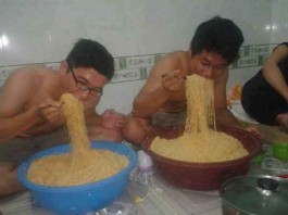 On Diet but are Hungry and feel like eating Noodle Talk Cock Sing Song
