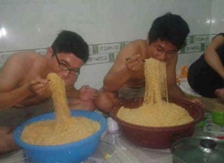 On Diet but are Hungry and feel like eating Noodle Talk Cock Sing Song