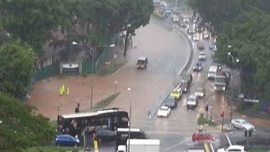 Flash Floods at Several Areas in Singapore Talk Cock Sing Song