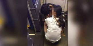 Parents Let Child Shit in Cabin of Guangzhou Bound Plane Talk Cock Sing Song