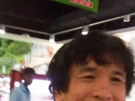 Funny Man at Cold Storage Sime Darby Centre Talk Cock Sing Song