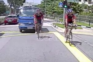 Lorry Driver from Pasir Ris 'Road Rage' Jailed for 7 weeks Talk Cock Sing Song