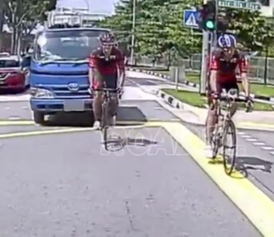 Lorry Driver from Pasir Ris 'Road Rage' Jailed for 7 weeks Talk Cock Sing Song