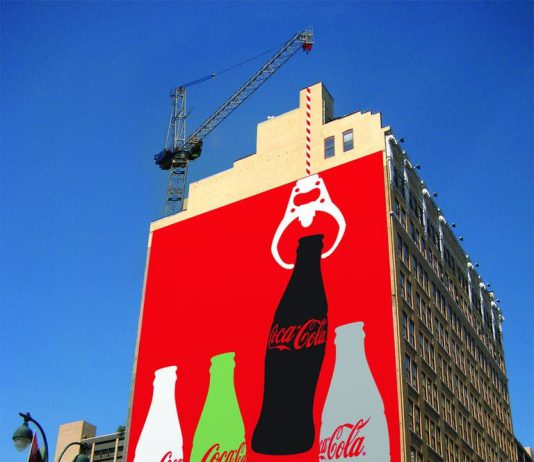 Coca-Cola Creative Claw Machine Ad Talk Cock Sing Song